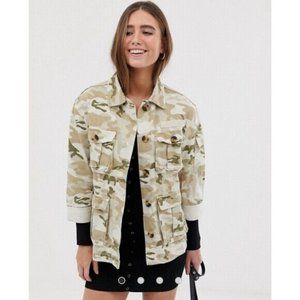Bershka Women's Army Green Button Up Camouflage Jacket Size‎ XS